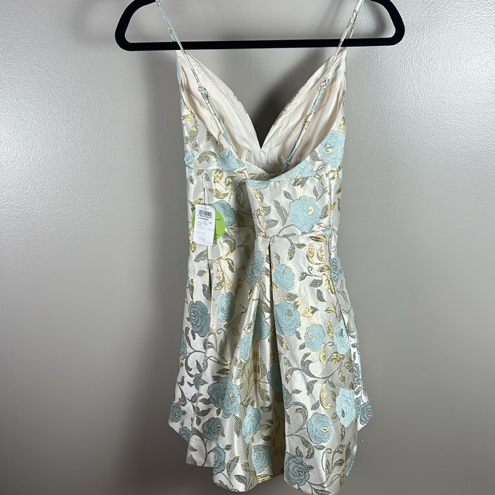 Windsor Women’s Kentucky Derby Blue Floral Dress Spaghetti Straps Gold Accents - Picture 6 of 9